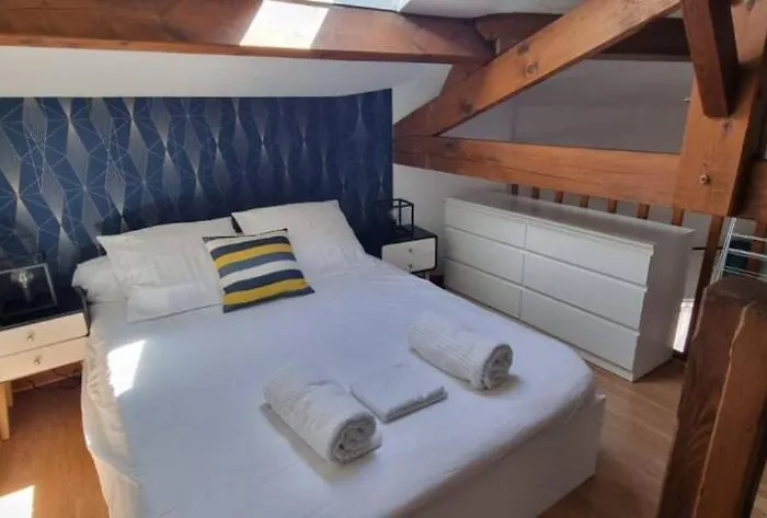 Apartamento T2- Indus' Appart'/ Wifi / Parking *